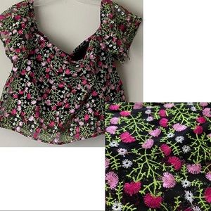 Love J cold shoulder embroidered floral crop top size XL NEW
